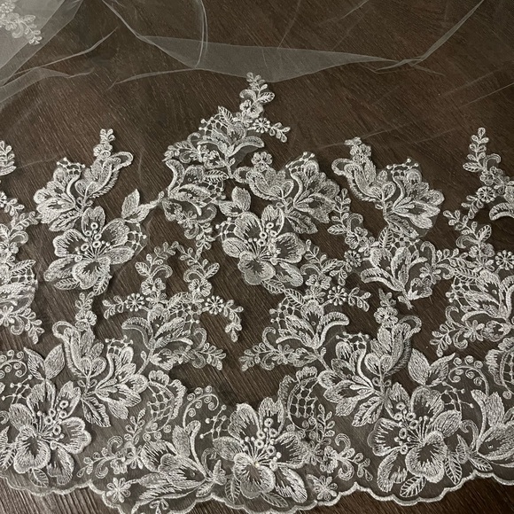 Cathedral-length Lace Veil from Belaire Bridal - Picture 2 of 5